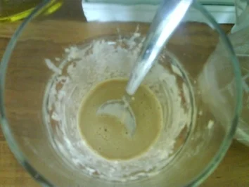 Pizzateig für 2 runde Pizzas / 1 Backblech /2 Calzone - Rezept - Bild Nr. 3