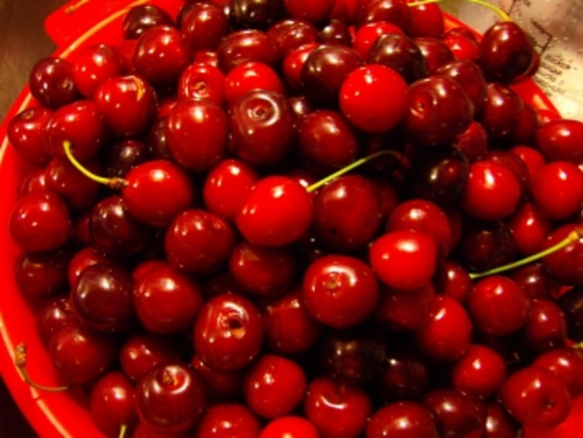 Süßkirschkonfitüre mit Herring Original Cherry Liqueur - Rezept