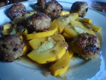 Rezept: Zucchini-Gemüse mit Hackbällchen Bild Nr. 12 Zucchini-Gemüse mit Hackbällchen - Rezept - Bild Nr. 12