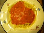 Nudeln mit Tomaten-Thunfisch-Soße - Rezept
