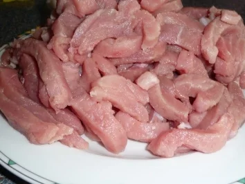 Schweinegeschnetzeltes mit Paprika & Zwiebeln - Rezept - Bild Nr. 5