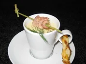 Sauerkrautcappuccino mit Nordseekrabben und Kümmelstange - Rezept