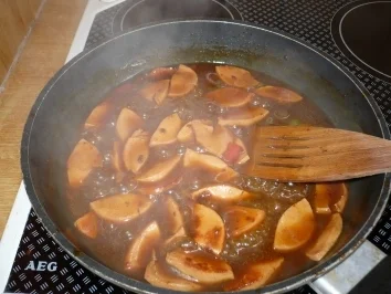 Rezept: Heeeee------ du Würstchen mach gleich Gulasch aus Dir Bild Nr. 3 Heeeee------ du Würstchen mach gleich Gulasch aus Dir - Rezept - Bild Nr. 3