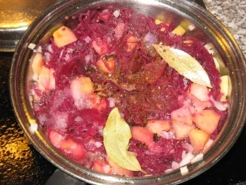 Rezept: omi`s apfelrotkraut Bild Nr. 3 omi`s apfelrotkraut - Rezept - Bild Nr. 3