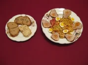 Gemischter Salat mit Schweinefilet-Chips an Cocktail-Sahnedressing - Rezept