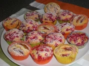 Fruchtige Muffins  mit Johannesbeeren oder Kirschen - Rezept - Bild Nr. 4