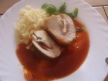 gefüllte Hühnerbrüstchen + Salatteller - Rezept - Bild Nr. 2