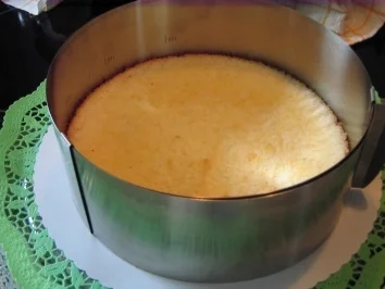 Rezept: Quarkcrèmetorte Bild Nr. 6 Quarkcrèmetorte - Rezept - Bild Nr. 6