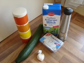 Salate - Gurkensalat mit Landrahm - Rezept - Bild Nr. 2