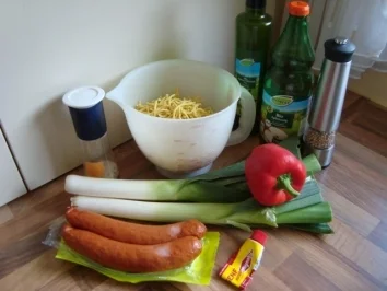 Nudelgericht - Spätzlesalat mit Kabanossi - Rezept - Bild Nr. 2