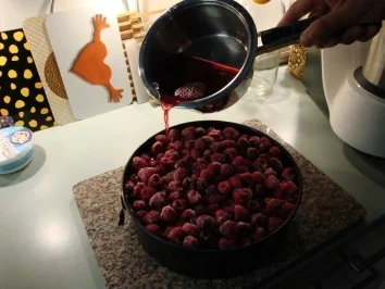 Himbeer-Mascarpone -Torte / Muttertagskuchen - Rezept - Bild Nr. 15