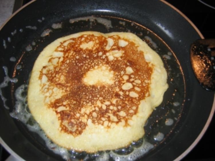 Eierpfannkuchen Süß mit Äpfel, Pflaumen, Kirschen, usw. Herzhaft mit ...