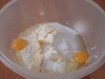 Rezept: Quark-Mandarinen-Kuchen Bild Nr. 2 Quark-Mandarinen-Kuchen - Rezept - Bild Nr. 2