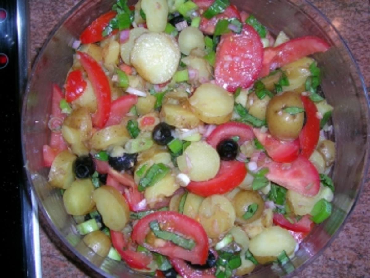 Sardischer Kartoffelsalat (z.B. mit Fleischspießen oder mit gebratenen Fischfilets (lecker, leichte Sommerküche) - - Rezept - Bild Nr. 4