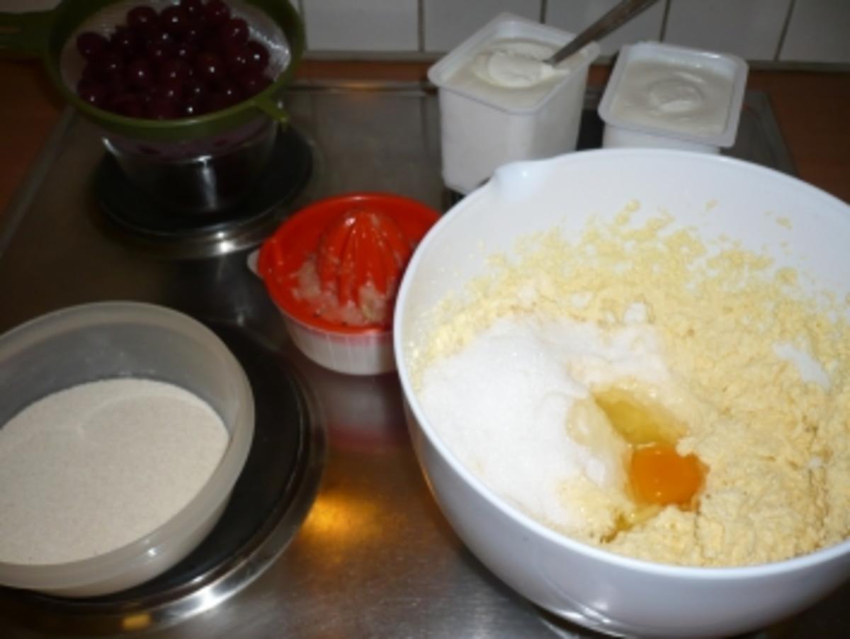 Käse-Kirsch-Kuchen - Rezept - Bild Nr. 2