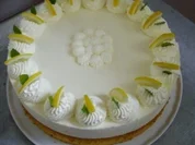 Zitronensahnetorte - Rezept