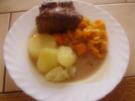 Krustenbraten  Möhrengemüse  Kartoffeln - Rezept