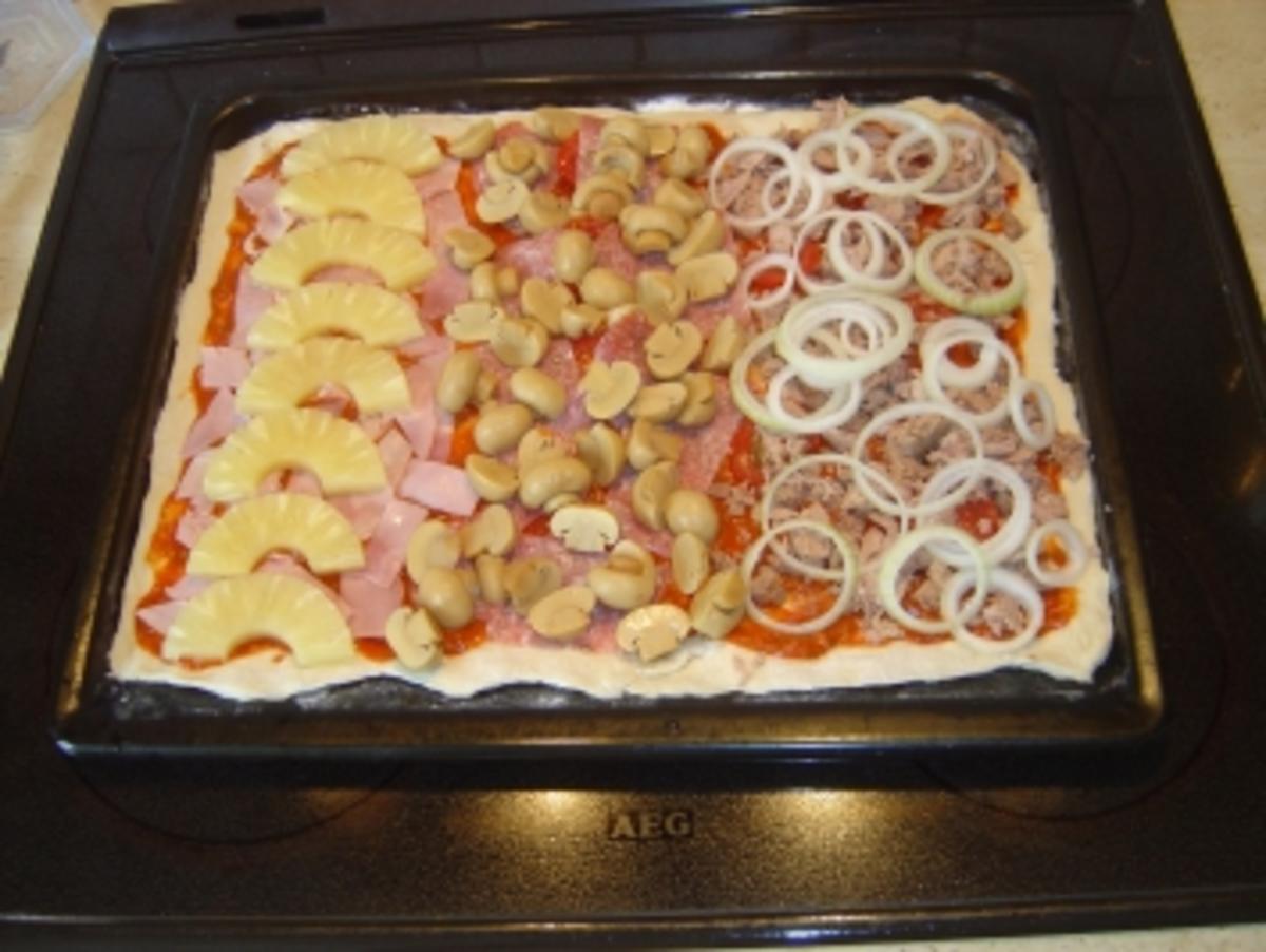Pizzablech Dreierlei - Rezept mit Bild - kochbar.de