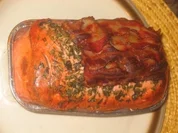 Rezept: Brotzeit/ Snack: Leberkas mit Kräuter-Speckhäubchen Brotzeit/ Snack: Leberkas mit Kräuter-Speckhäubchen - Rezept