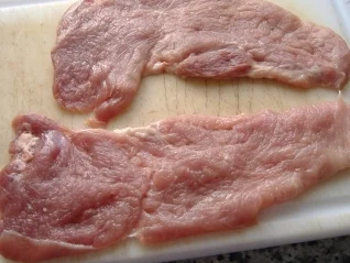 Schnitzel mit hausgemachter Zigeunersauce - Rezept - Bild Nr. 4