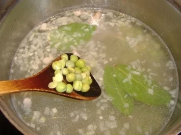 Rezept: Erbseneintopf " rheinische Art " Bild Nr. 3 Erbseneintopf " rheinische Art " - Rezept - Bild Nr. 3