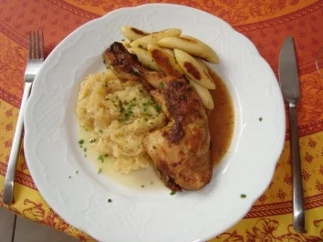 Rezept: Hauptgericht - Geflügel - Hähnchenschenkel Pfälzer Art mit Weinkraut Hauptgericht - Geflügel - Hähnchenschenkel Pfälzer Art mit Weinkraut - Rezept