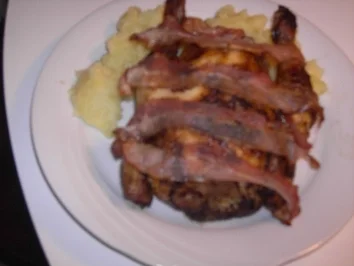 Fleisch - Stubenküken im Speckmantel mit Sauerkrautfüllung - Rezept