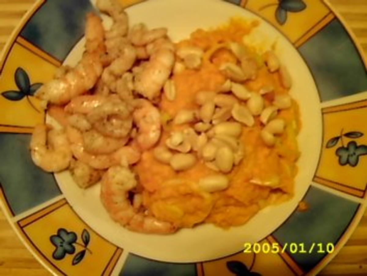 Karotten-Kokos-Suppe mit fruchtig-frechen Shrimps - Rezept