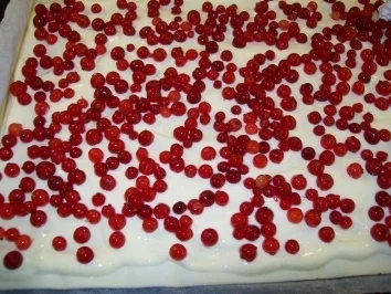 Rezept: beeriger Flammkuchen Bild Nr. 6 beeriger Flammkuchen - Rezept - Bild Nr. 6