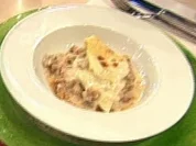 Lasagne vom Truthahn mit Béchamel und geschmorter Paprika a la Kleeberg - Rezept