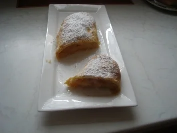 Rezept: Apfelschlangerl Bild Nr. 3 Apfelschlangerl - Rezept - Bild Nr. 3