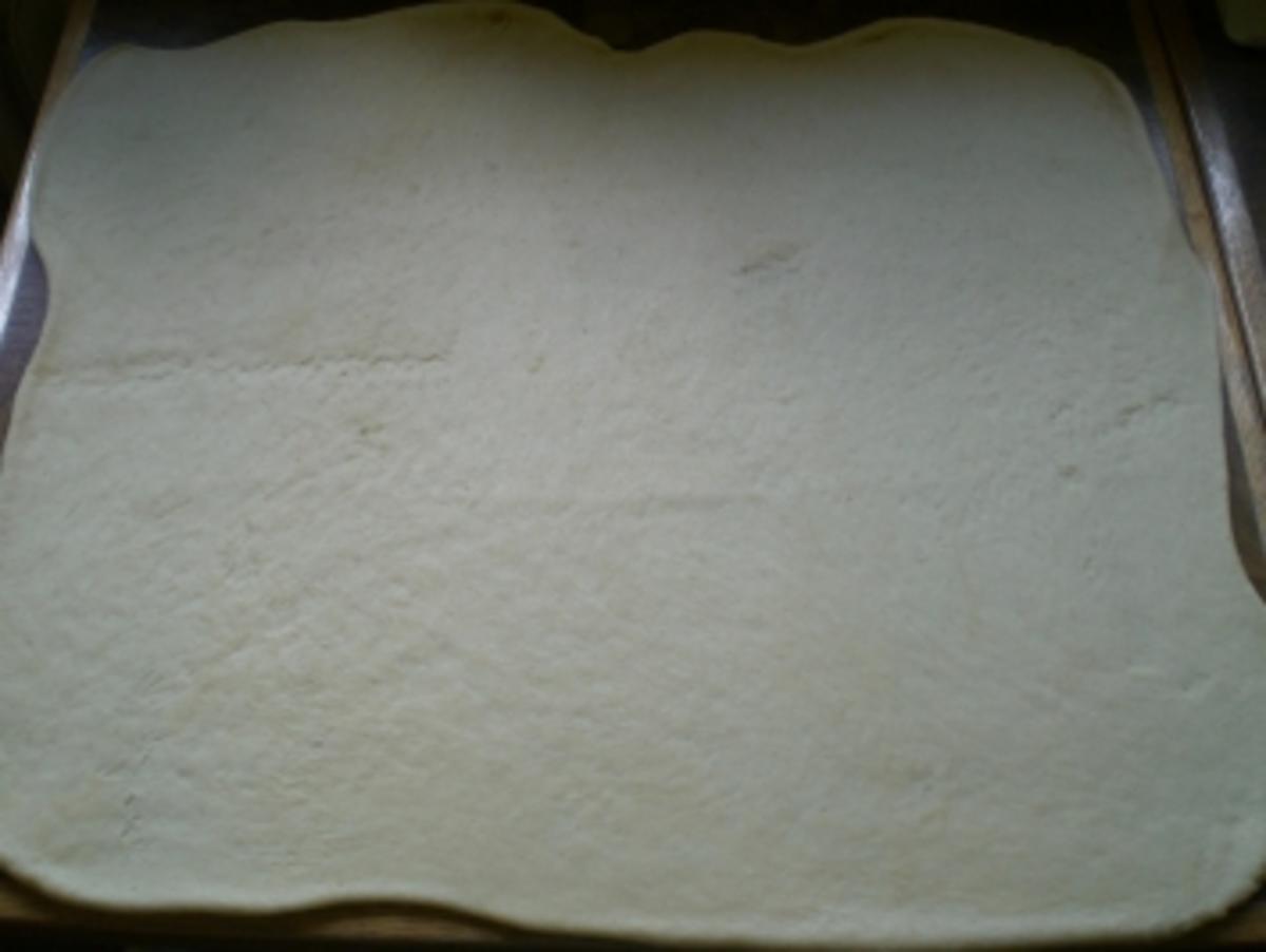 Vanille-Puddingschnecken mit Rosinen - Rezept - Bild Nr. 3
