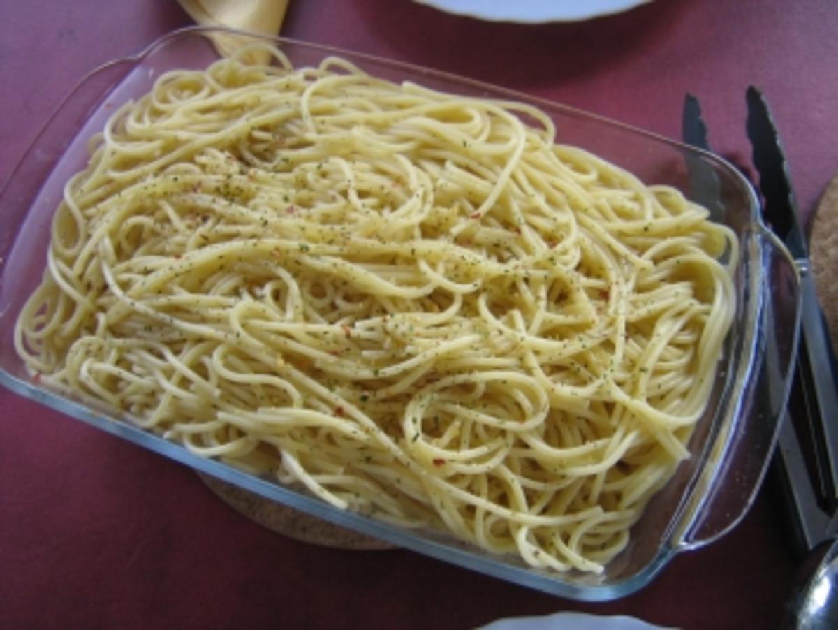 Spaghetti mit Roquefort-Champignon-Sauce - Rezept - Bild Nr. 8