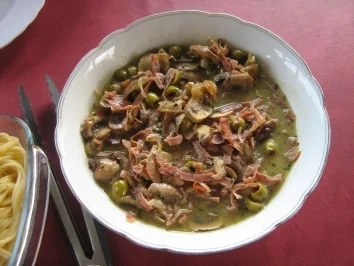 Rezept: Spaghetti mit Roquefort-Champignon-Sauce Bild Nr. 9 Spaghetti mit Roquefort-Champignon-Sauce - Rezept - Bild Nr. 9