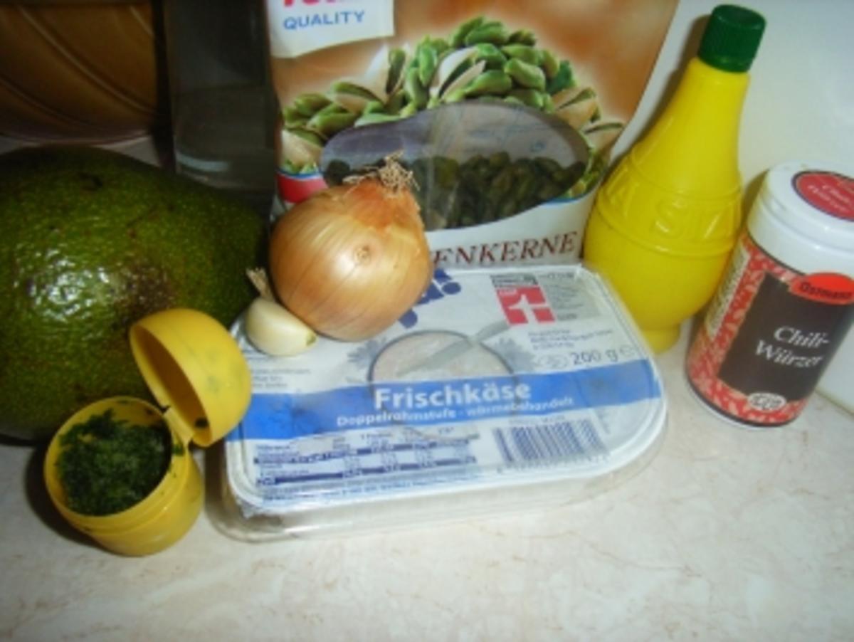Aufstrich, deftig: Avocado-Pâté mit Pistazien und Petersilie - Rezept - Bild Nr. 2