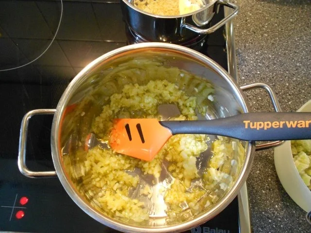 Rezept: Kuru Fasulye weißer Bohnentopf in roter Soße Vegetarisch Bild Nr. 9 Kuru Fasulye weißer Bohnentopf in roter Soße Vegetarisch - Rezept - Bild Nr. 9