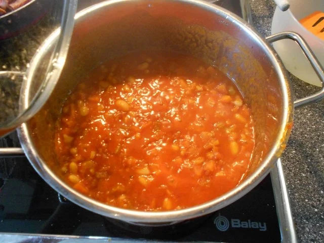 Rezept: Kuru Fasulye weißer Bohnentopf in roter Soße Vegetarisch Bild Nr. 17 Kuru Fasulye weißer Bohnentopf in roter Soße Vegetarisch - Rezept - Bild Nr. 17