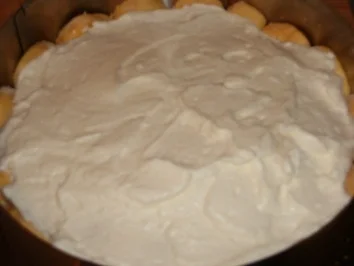 Rezept: Erdbeer-Joghurt-Charlotte Bild Nr. 7 Erdbeer-Joghurt-Charlotte - Rezept - Bild Nr. 7