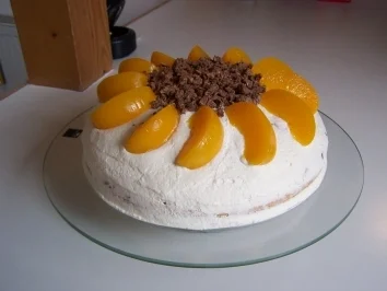 Pfirsich-Sahnetorte - Rezept - Bild Nr. 3