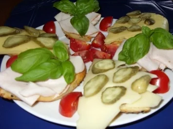 Rezept: Griechische Kartoffel-Brötchen lecker belegt Bild Nr. 5 Griechische Kartoffel-Brötchen lecker belegt - Rezept - Bild Nr. 5