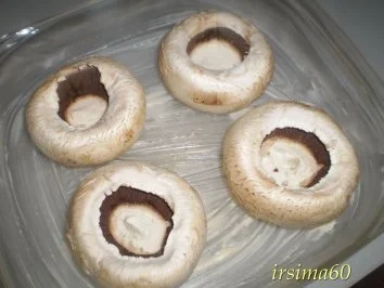 Rezept: Mit Blattspinat und Schinken gefüllte Pilze Bild Nr. 3 Mit Blattspinat und Schinken gefüllte Pilze - Rezept - Bild Nr. 3