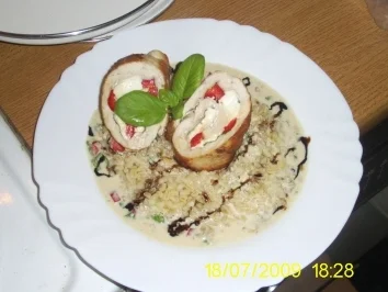 Mediterane Putenrouladen mit Weißweinsoße auf Zartweizengries - Rezept - Bild Nr. 5