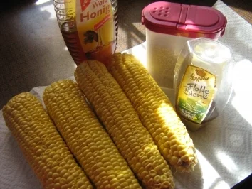 Rezept: Mais im Honig-Sesammantel Bild Nr. 2 Mais im Honig-Sesammantel - Rezept - Bild Nr. 2