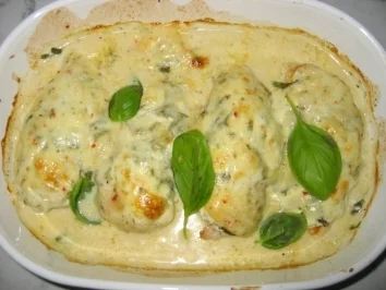 Rezept: Hähnchenfilet in dreierlei Käse Hähnchenfilet in dreierlei Käse - Rezept