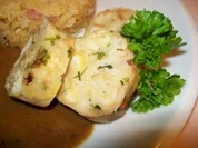 Miniserviettenknödel mit Steinpilzen - Rezept