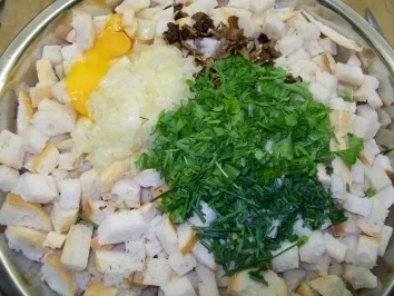 Rezept: Miniserviettenknödel mit Steinpilzen Bild Nr. 2 Miniserviettenknödel mit Steinpilzen - Rezept - Bild Nr. 2