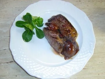 Hirschsteak mit Pflaumensauce - Rezept