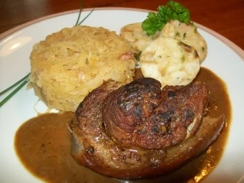 Rezept: Schmorhaxe in Schwarzbiersauce Schmorhaxe in Schwarzbiersauce - Rezept