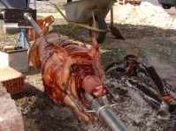 Spanferkel am Spieß vom offenen Grill - Rezept - Bild Nr. 2