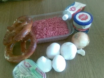 Rezept: Kalbfleischpflanzerl mit lauwarmem Kartoffelsalat Bild Nr. 2 Kalbfleischpflanzerl mit lauwarmem Kartoffelsalat - Rezept - Bild Nr. 2